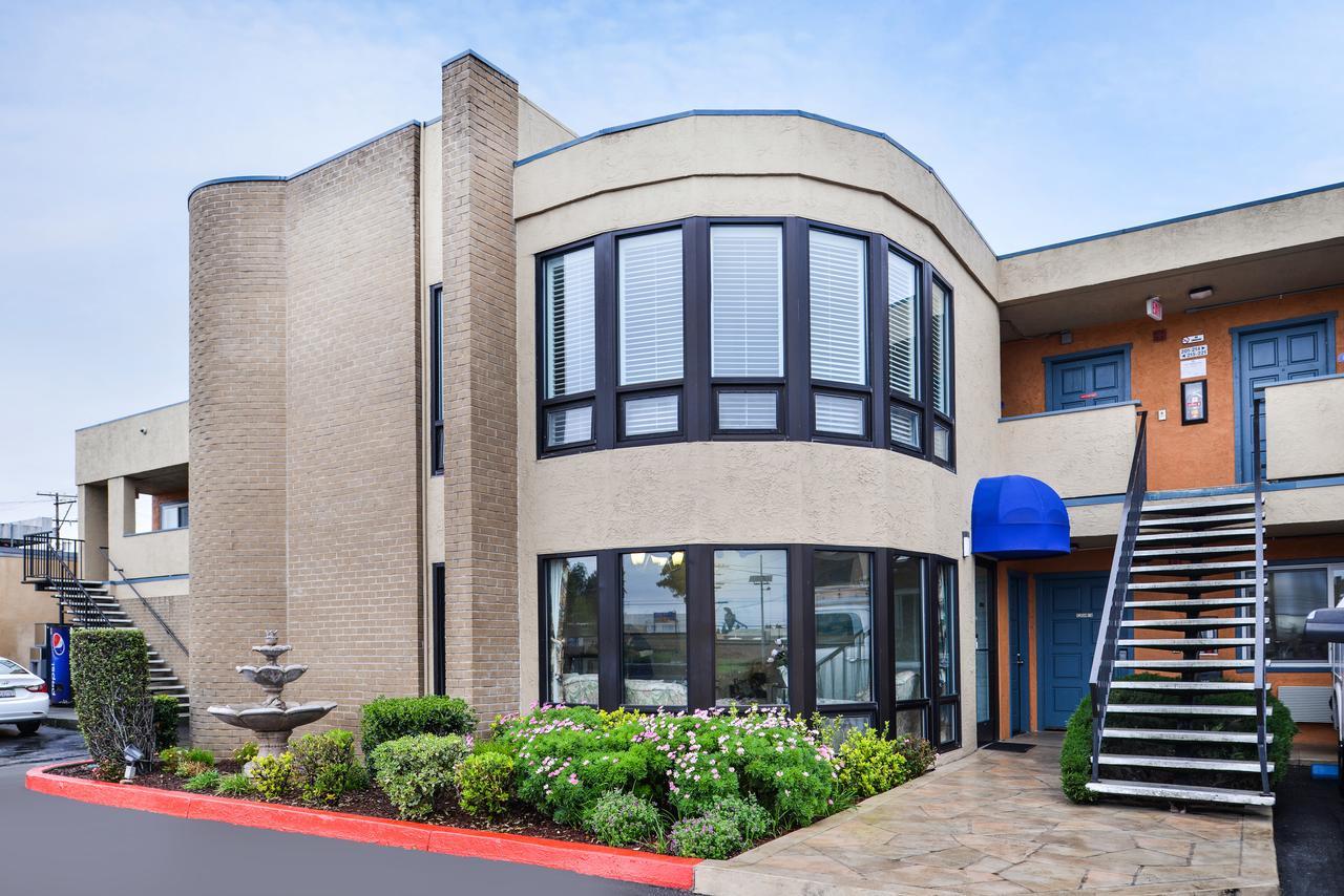 Good Living Inn Сан-Карлос Экстерьер фото